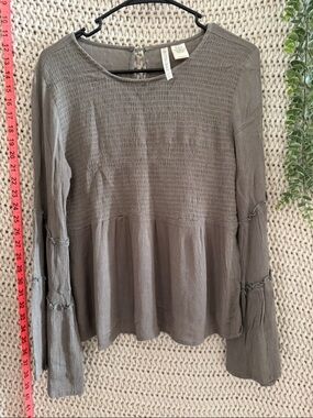 Forgotten grace women’s blouse size small